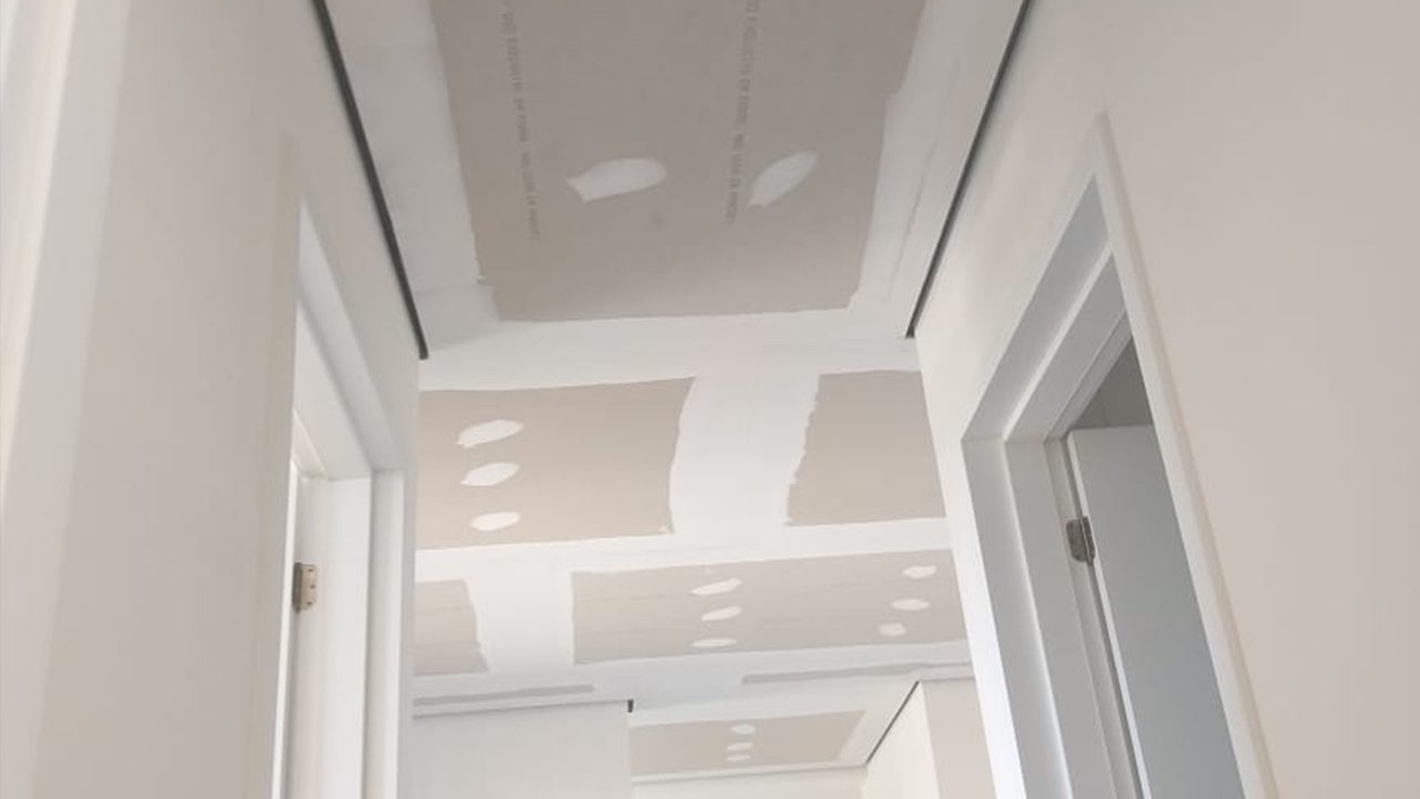 Forro decorado em drywall — projeto da Gesso Joinville